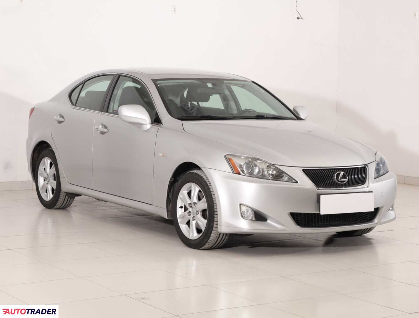 Lexus IS 2007 2.2 174 KM