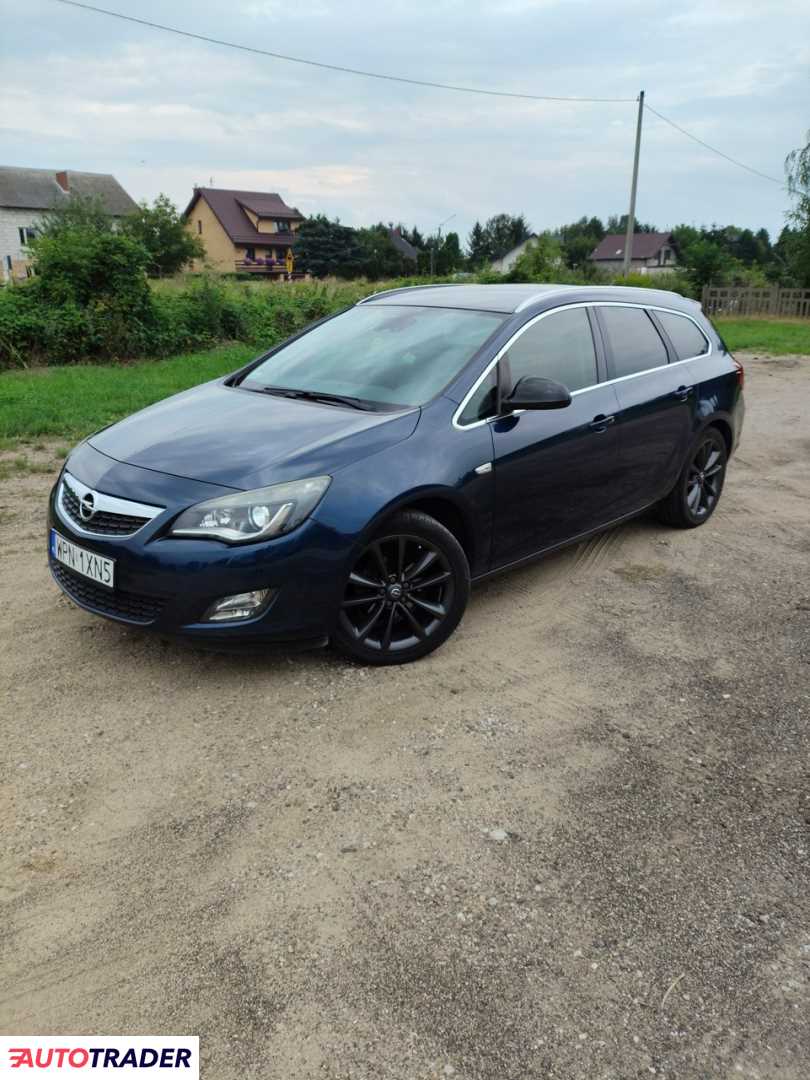 Opel Astra 2011 1.4 140 KM Opel Astra 2011 1.4 140 KM