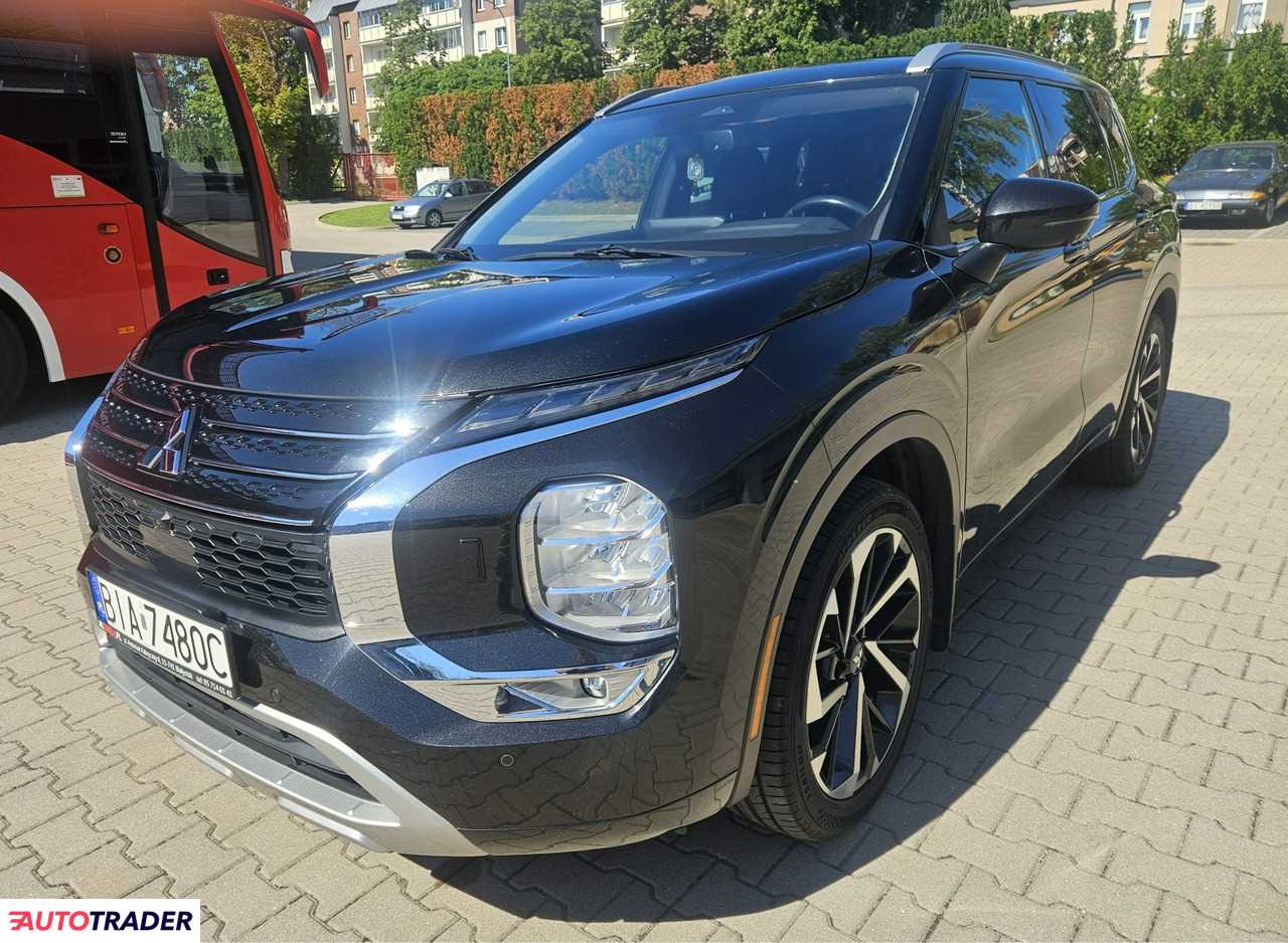 Mitsubishi Outlander 2022 2.5 181 KM