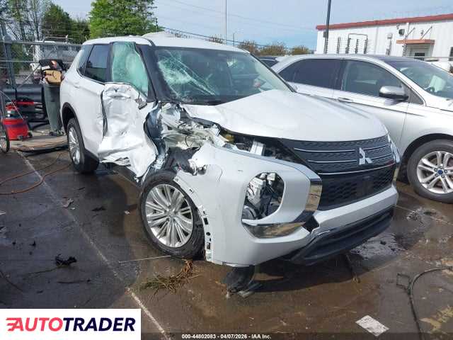Mitsubishi Outlander 2023 2