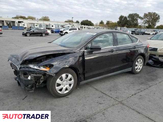 Ford Fusion 2.0 benzyna 2020r. (SACRAMENTO)