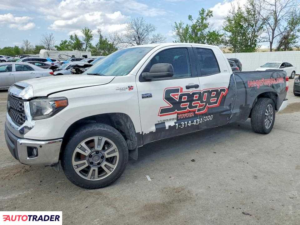 Toyota Tundra 2021 5