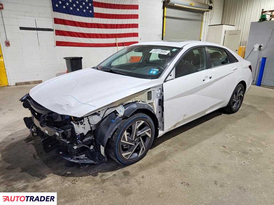 Hyundai Elantra 2025 2