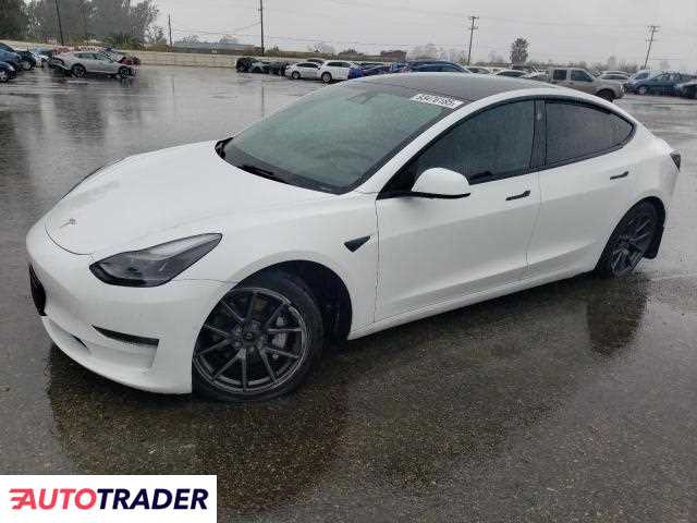 Tesla Model 3 2022