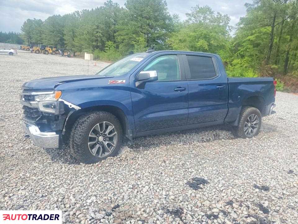 Chevrolet Silverado 2022 5