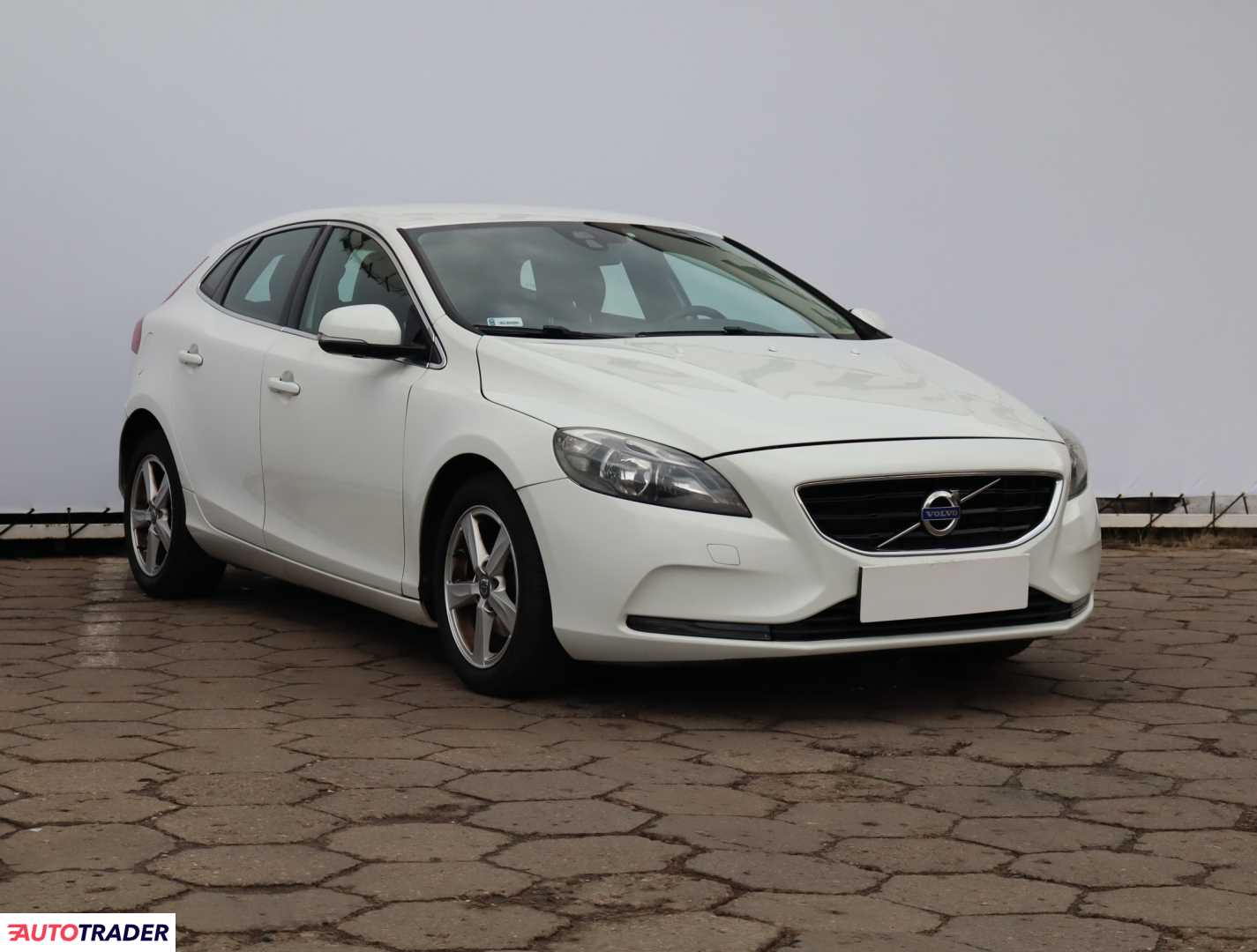 Volvo V40 1.6 112 KM 2013r. (Piaseczno)