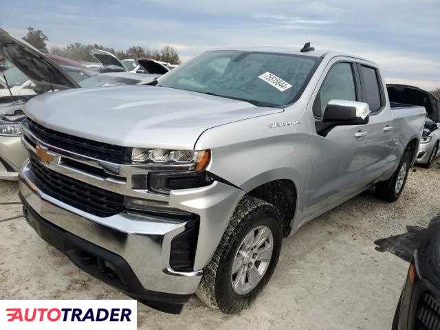 Chevrolet Silverado 2.0 benzyna 2019r. (ARCADIA)