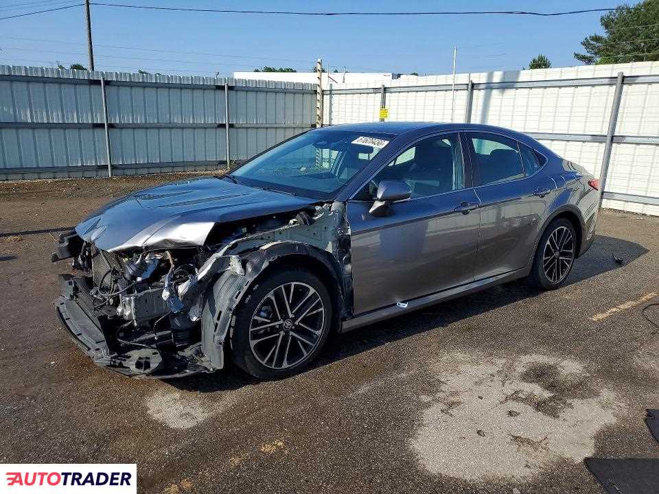 Toyota Camry 2025 2