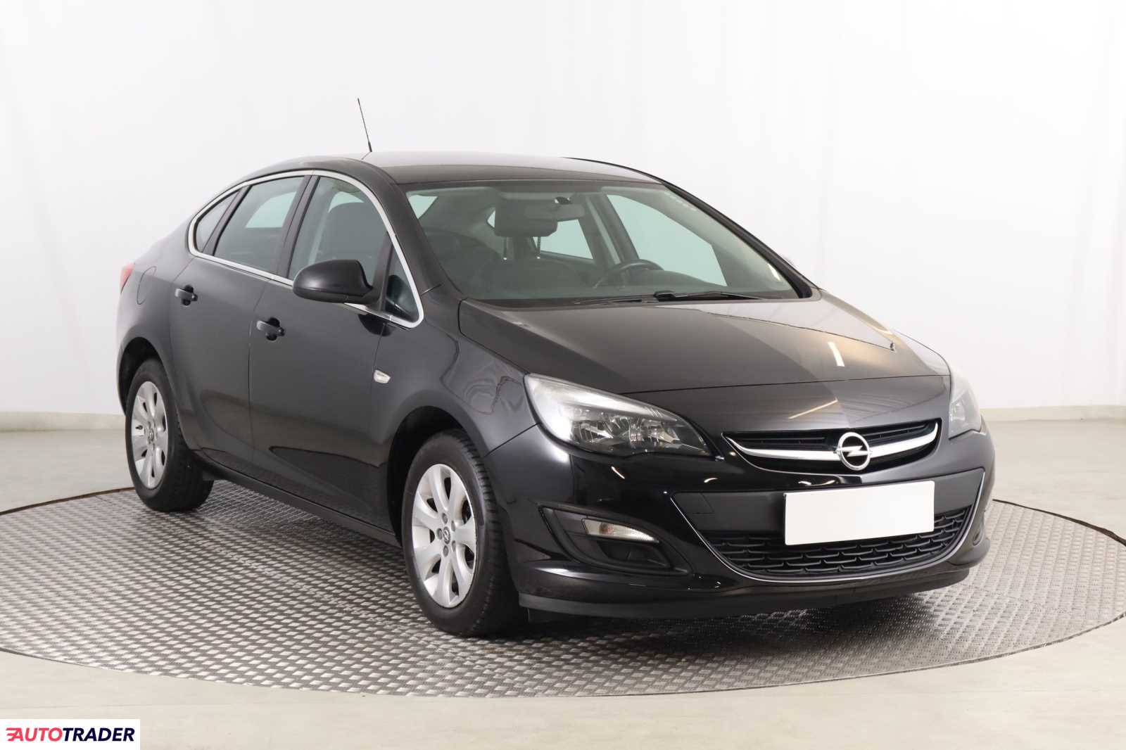 Opel Astra 2017 1.6 113 KM