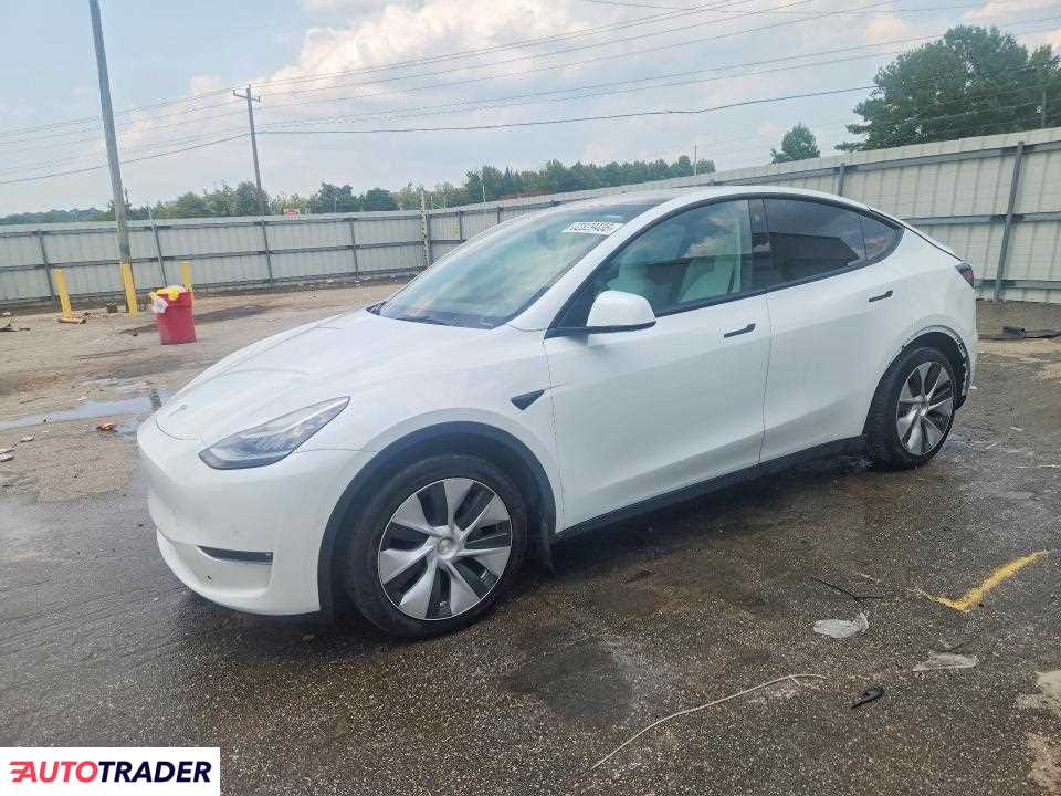 Tesla Model Y 2022