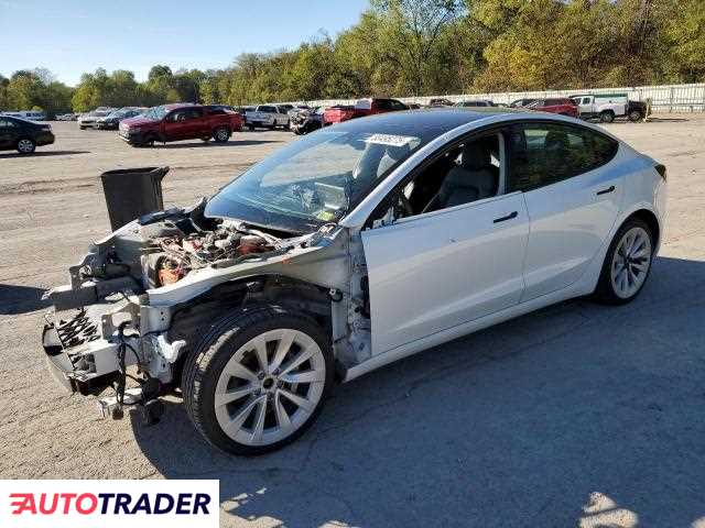 Tesla Model 3 2022
