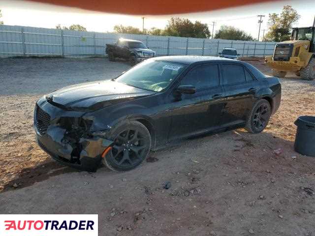 Chrysler 300C 2021 3