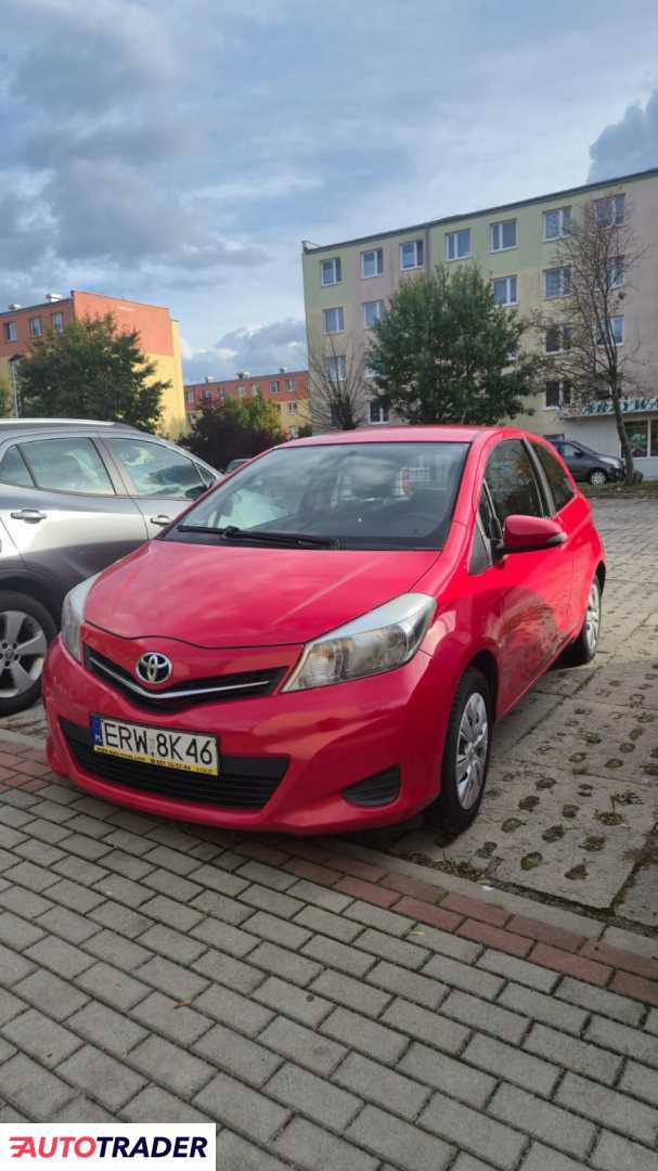 Toyota Yaris 2013 1 69 KM