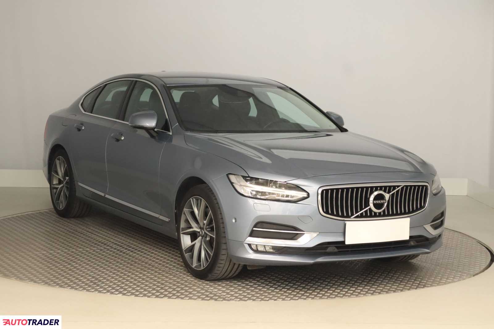 Volvo S90 2017 2.0 231 KM