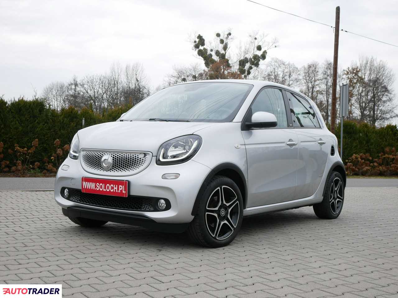 Smart ForFour 1.0 benzyna 71 KM 2018r. (Goczałkowice-Zdrój)