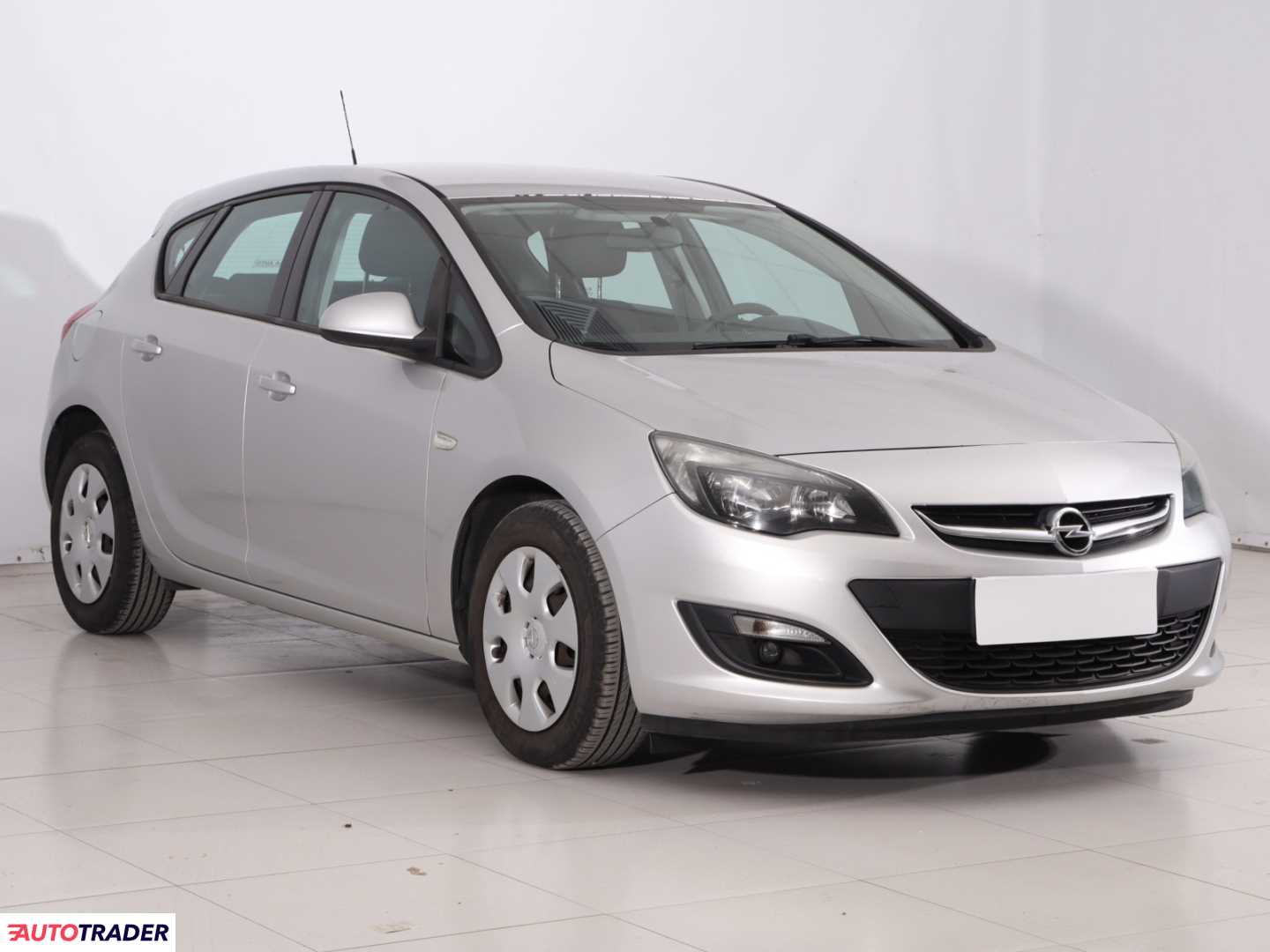 Opel Astra 2014 1.6 113 KM