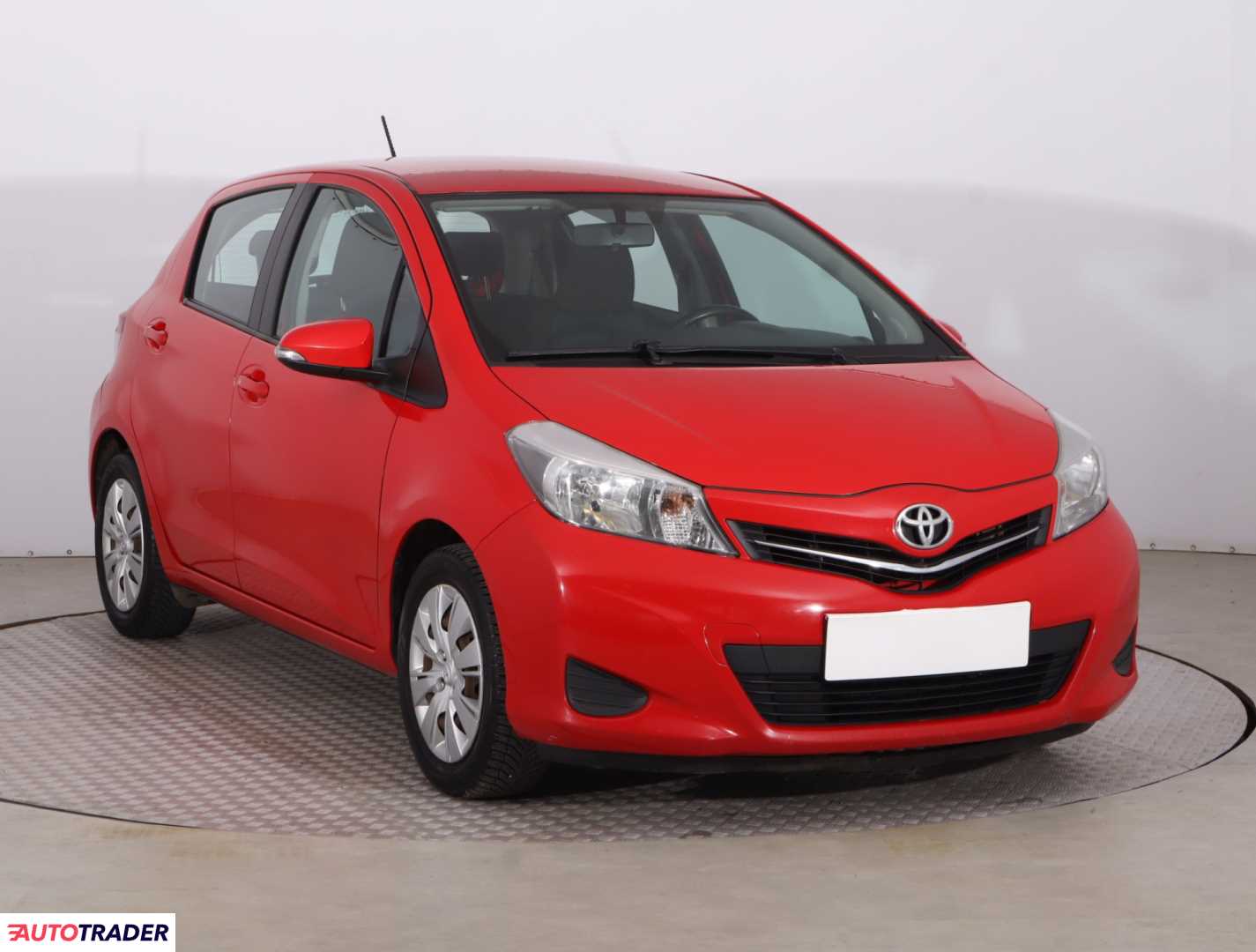 Toyota Yaris 2012 1.0 68 KM