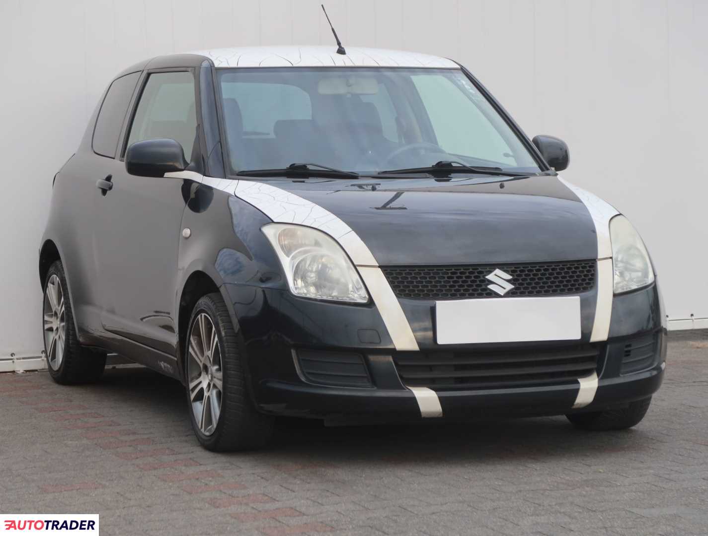 Suzuki Swift 1.3 91 KM 2011r. (Piaseczno)