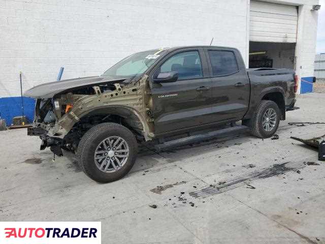 Chevrolet Colorado 2.0 benzyna 2023r. (FARR WEST)