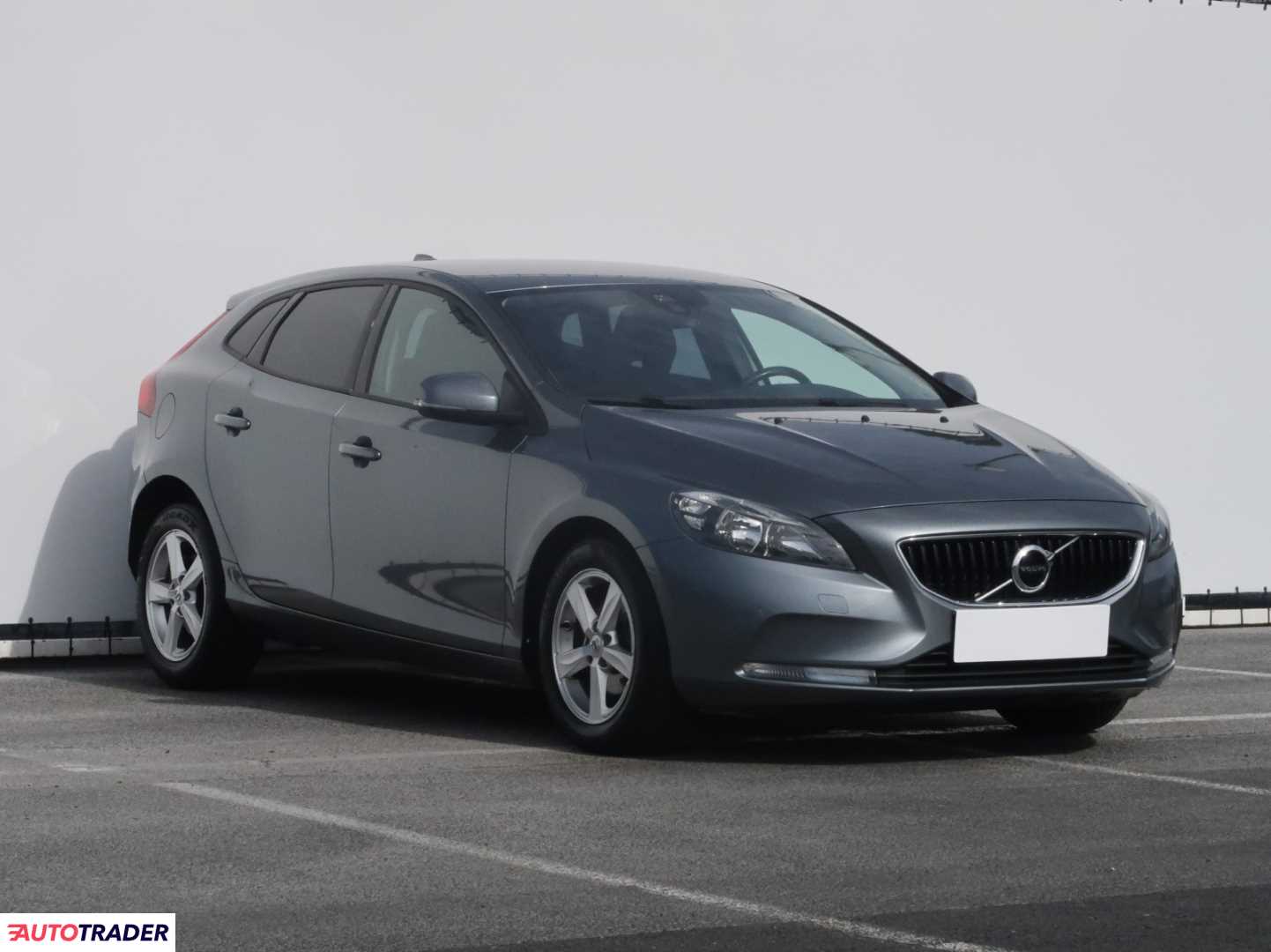 Volvo V40 2017 2.0 118 KM Volvo V40 2017 2.0 118 KM