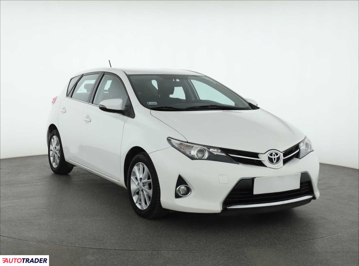 Toyota Auris 2014 1.4 88 KM Toyota Auris 2014 1.4 88 KM
