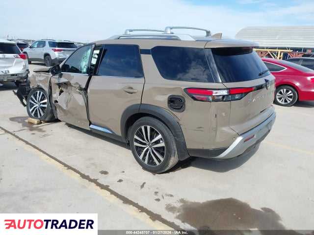 Nissan Pathfinder 2024 3