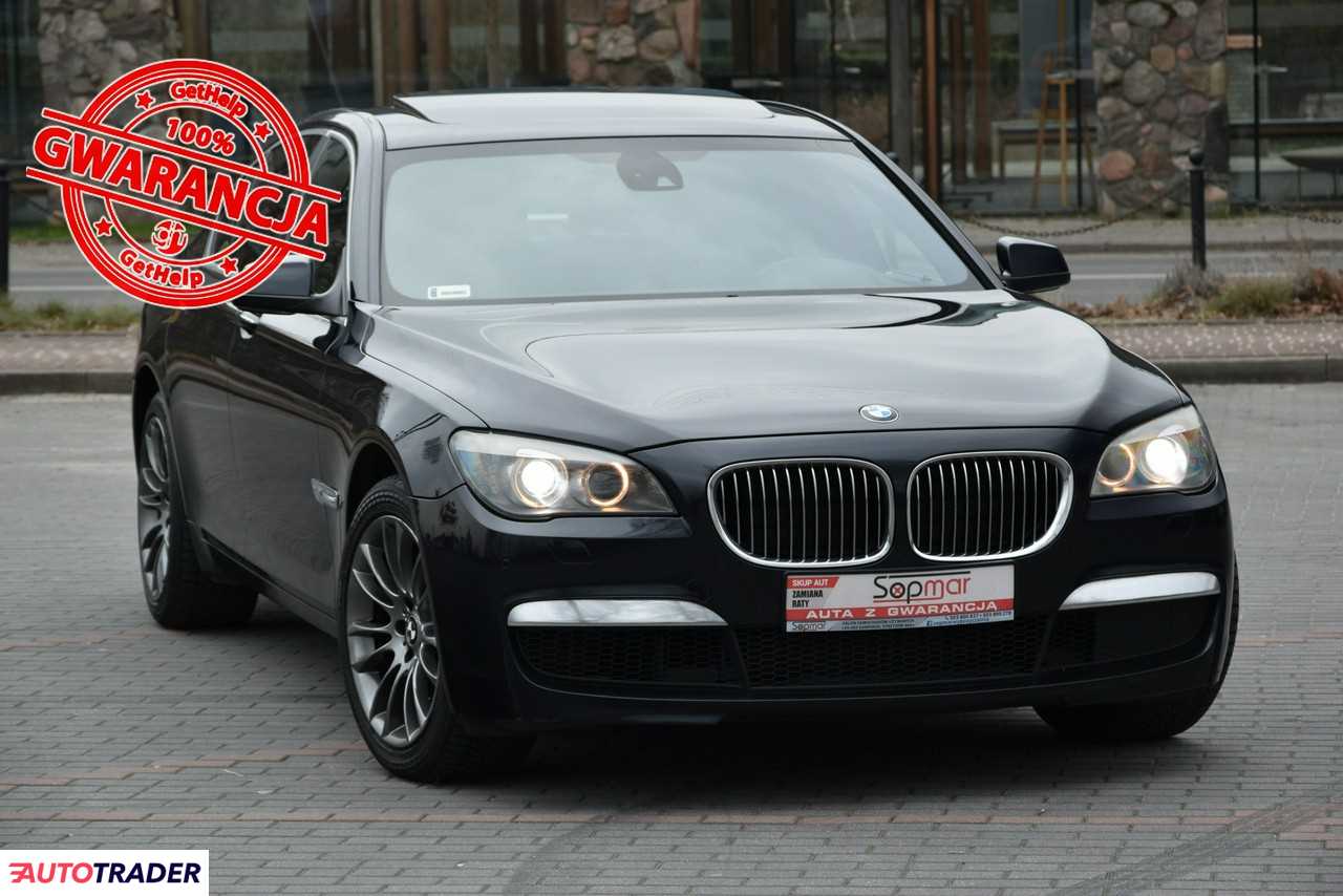 BMW 740 2011 3.0 306 KM