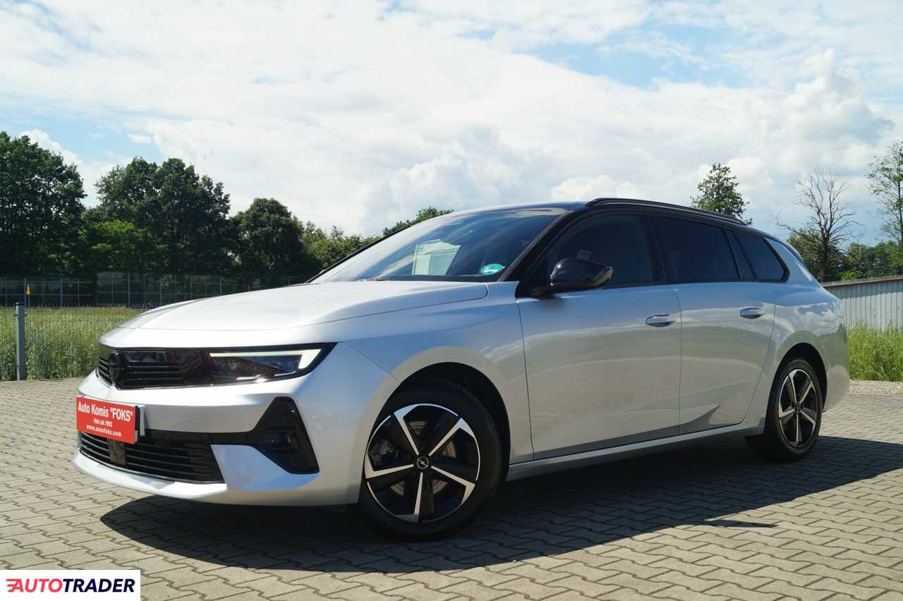 Opel Astra 2025 1.2 131 KM
