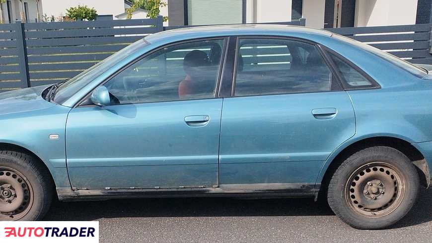 Audi A4 2000 1.6 101 KM Audi A4 2000 1.6 101 KM