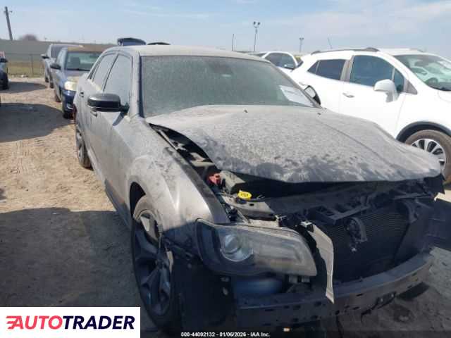 Chrysler 300C 2023 5