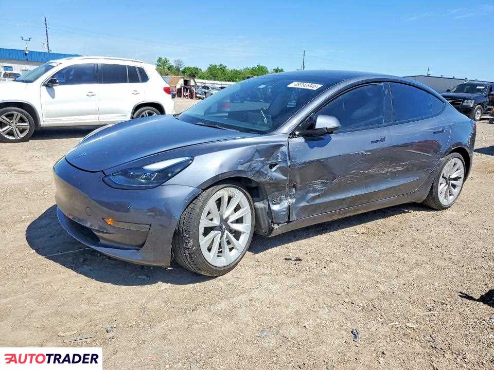 Tesla Model 3 2023