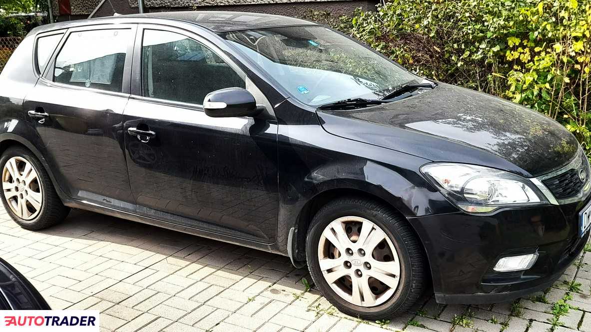 Kia Ceed 2010 1.6 116 KM