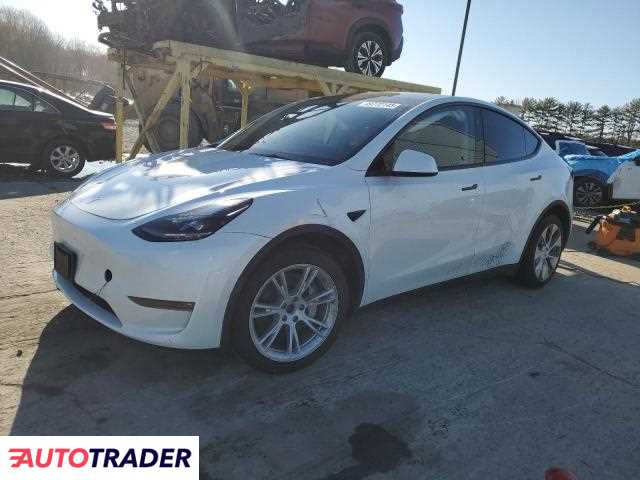Tesla Model Y 2023 Tesla Model Y 2023