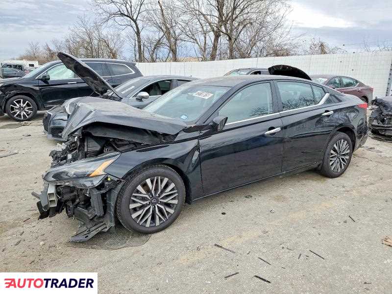 Nissan Altima 2025 2