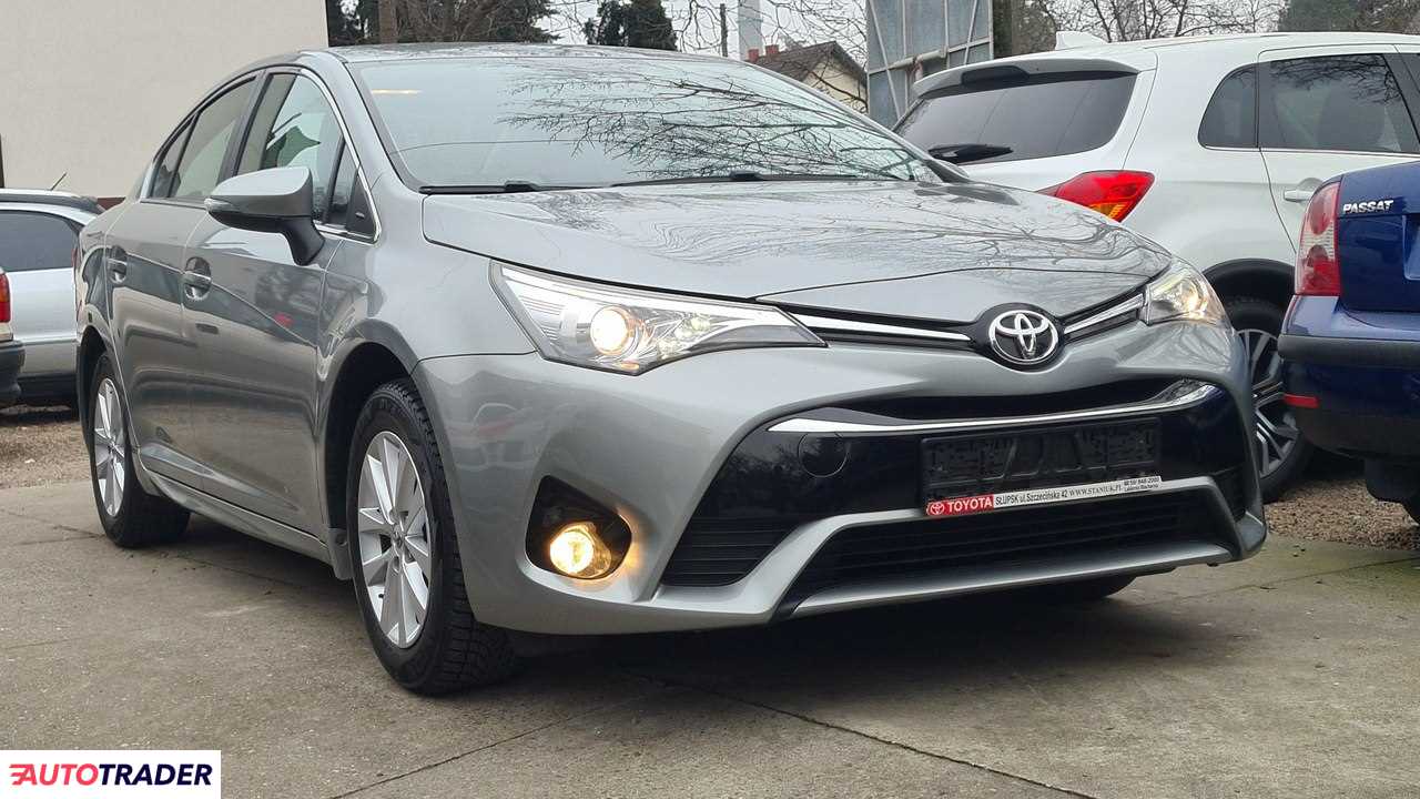 Toyota Avensis 2018 1.6 134 KM