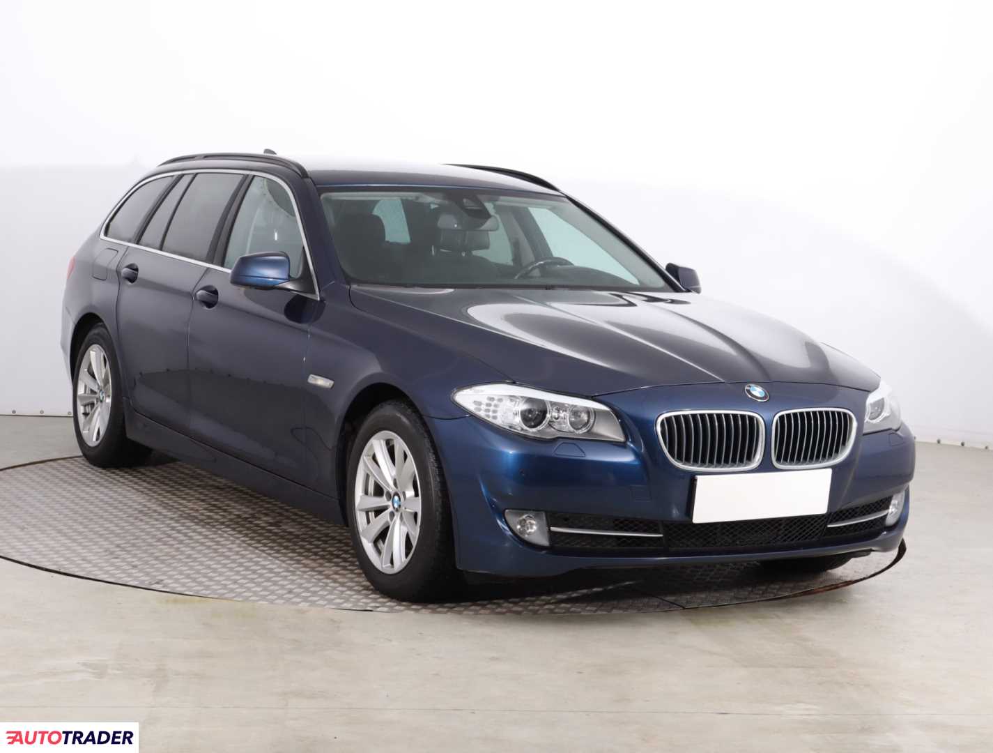 BMW 520 2012 2.0 181 KM