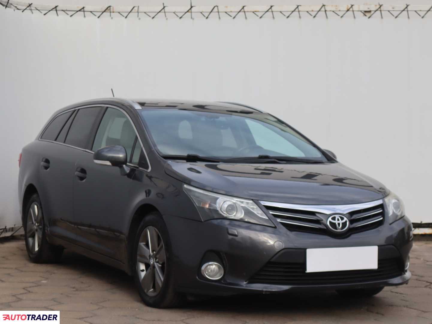 Toyota Avensis 2014 2.2 147 KM