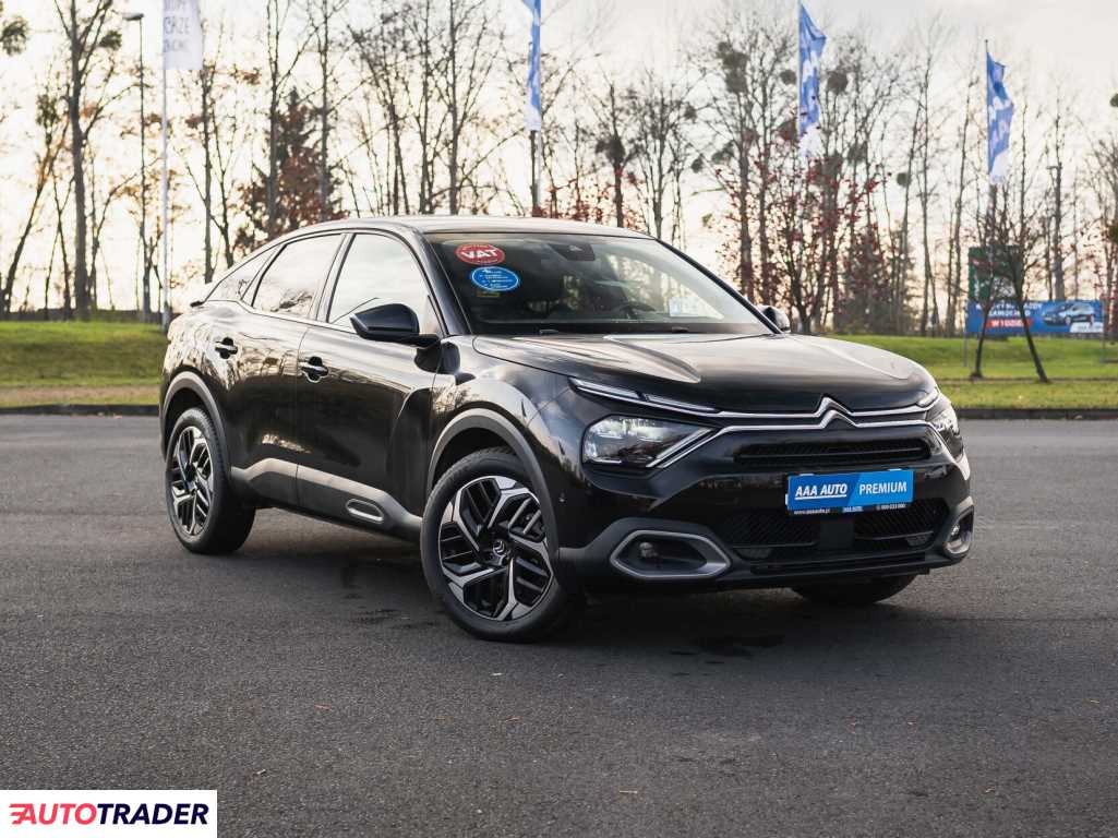 Citroen C4 2022 1.2 128 KM