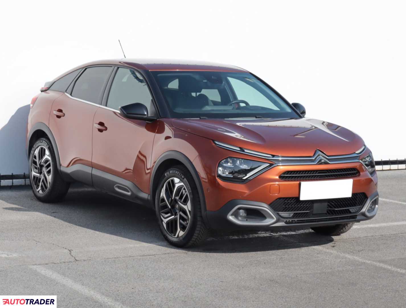 Citroen C4 2022 1.2 152 KM
