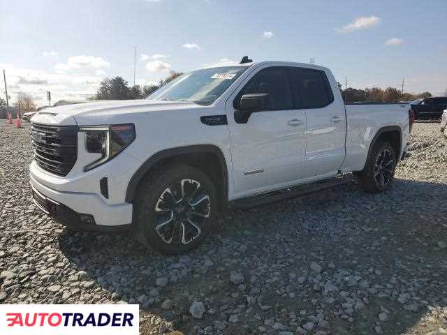 GMC Sierra 5.0 benzyna 2022r. (MEBANE)