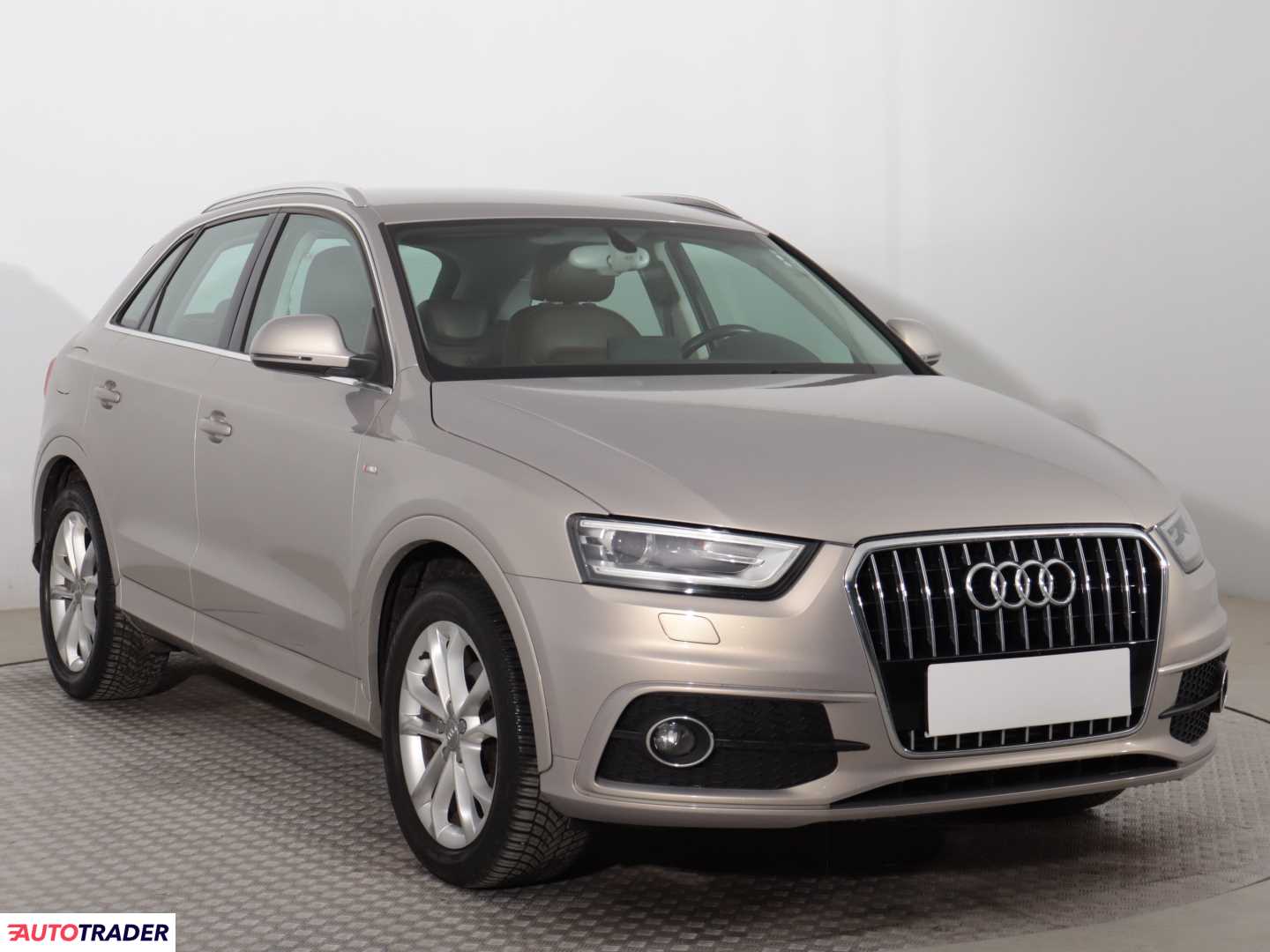 Audi Q3 2013 2.0 174 KM Audi Q3 2013 2.0 174 KM