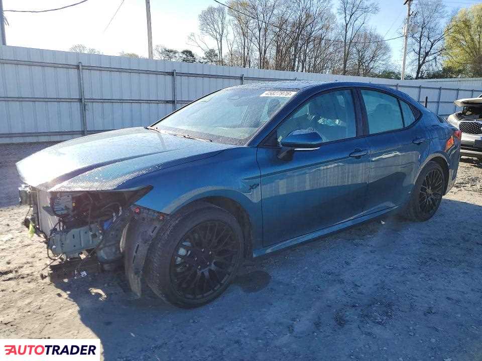 Toyota Camry 2025 2