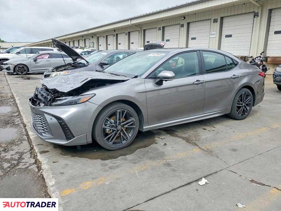 Toyota Camry 2025 2
