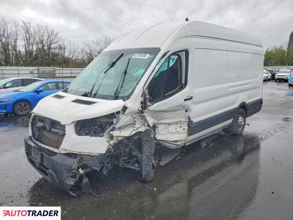 Ford Transit 2020 3