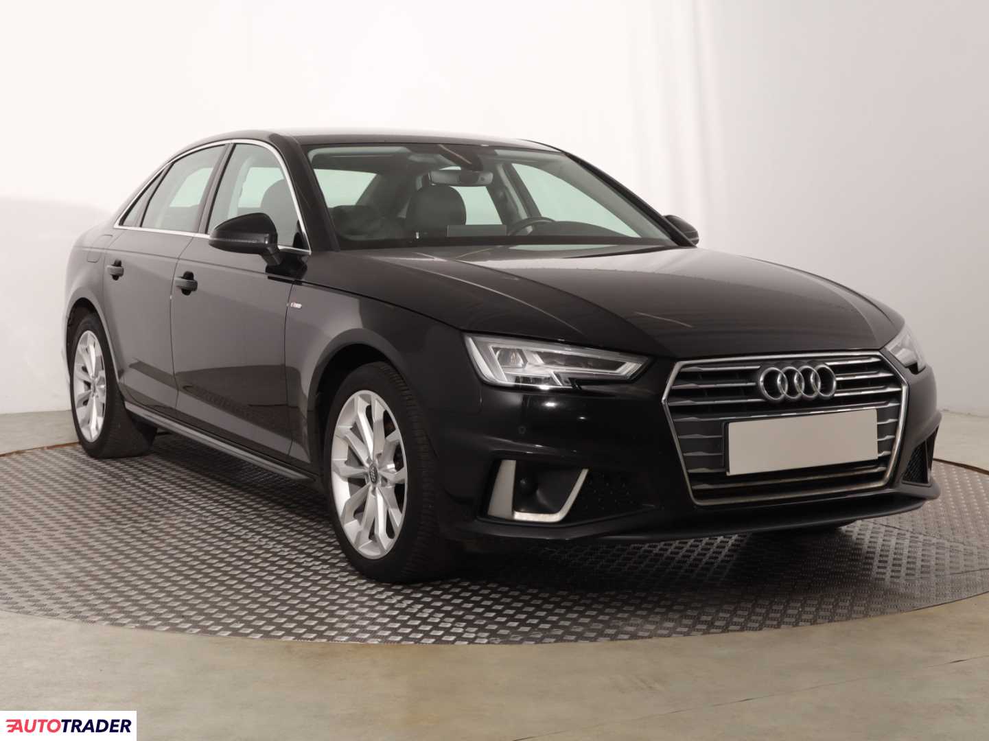 Audi A4 2019 2.0 147 KM