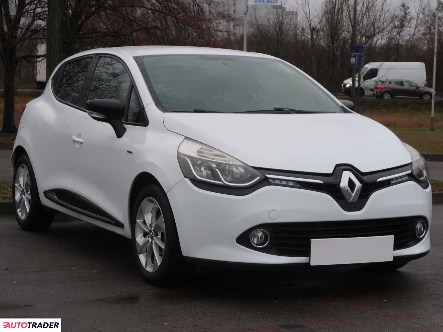 Renault Clio 2015 0.9 88 KM