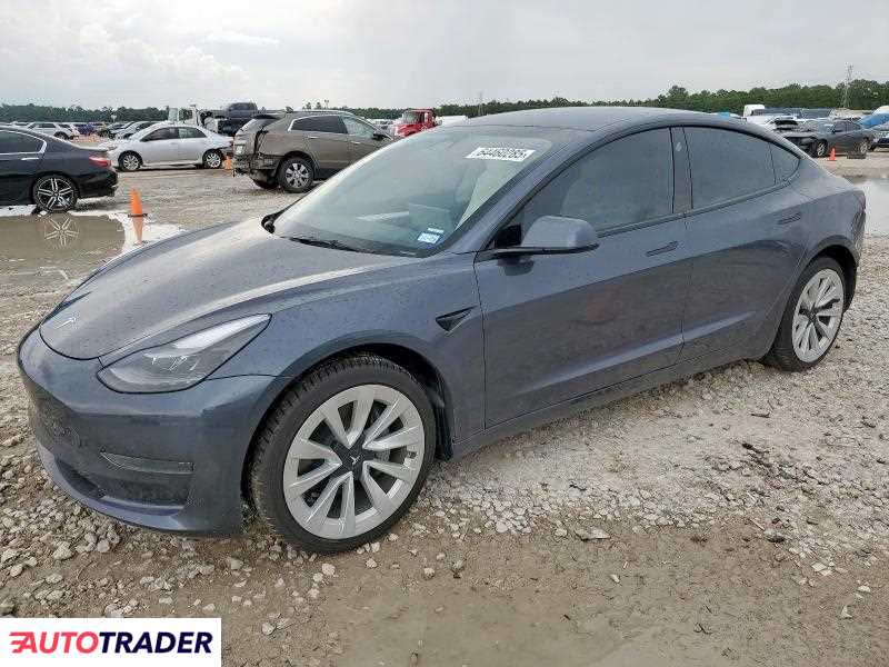 Tesla Model 3 2023