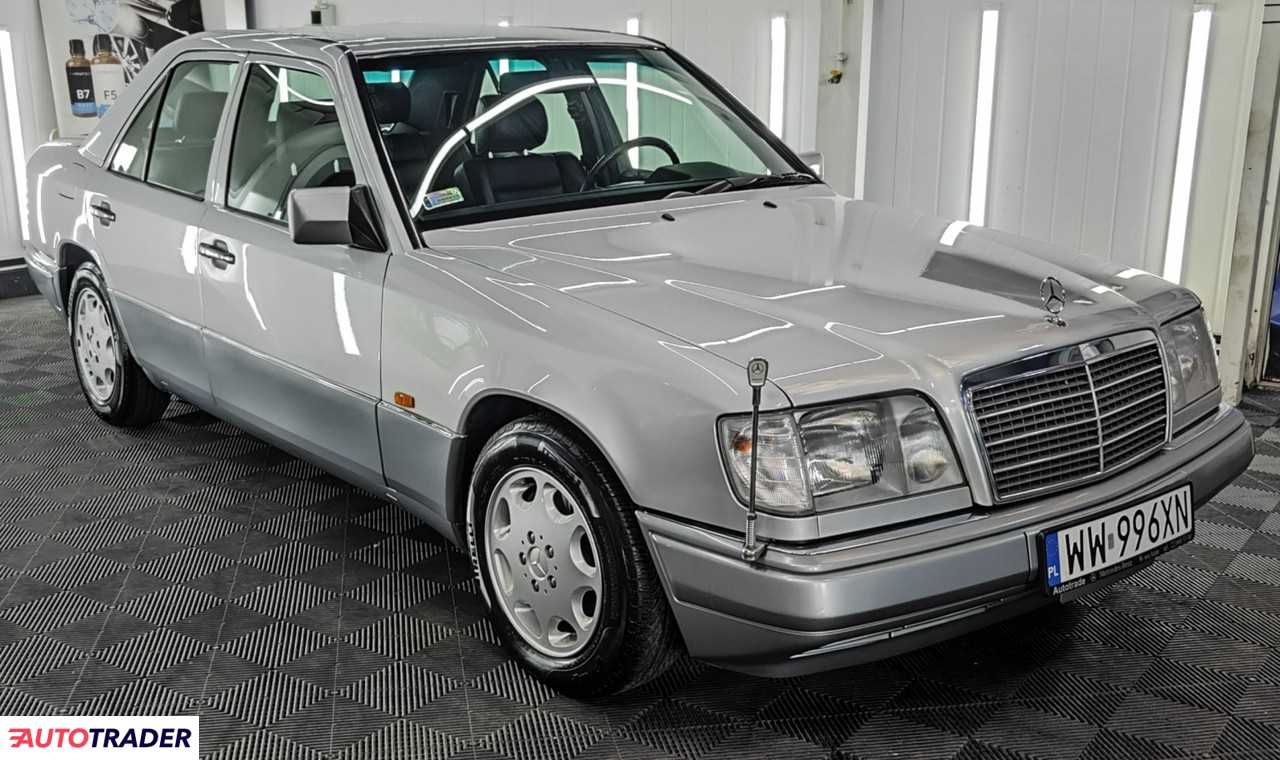 Mercedes E-klasa 1994 3.2 220 KM