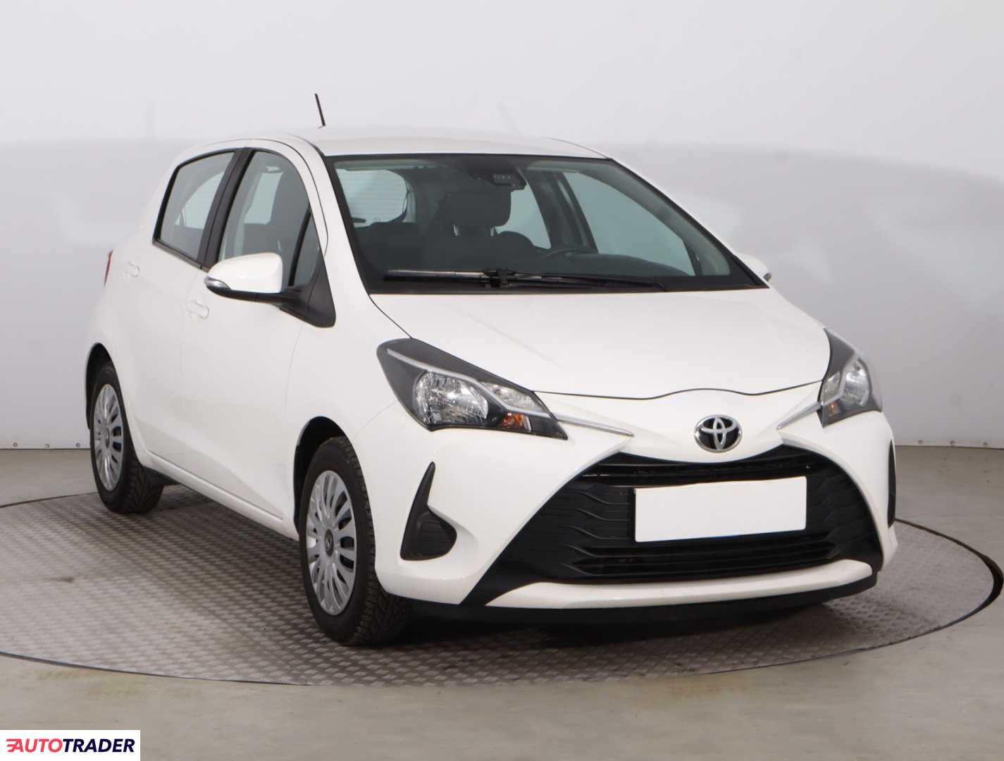 Toyota Yaris 2020 1.5 109 KM