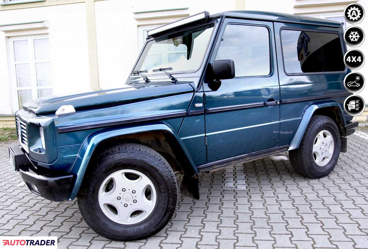 Mercedes G-klasa 1998 3.0 177 KM